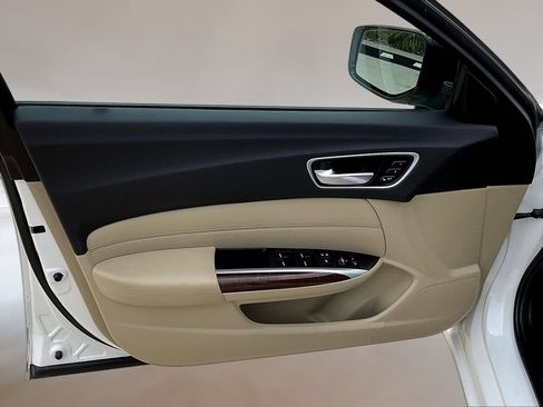 Used 2020 Acura TLX FWD image 20