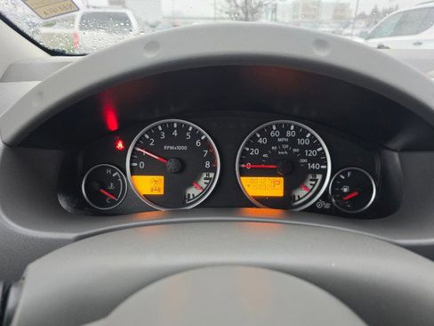 Used 2012 Nissan Frontier SV image 40