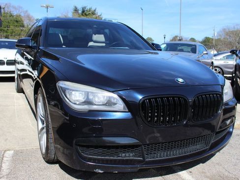 Used 2014 BMW 750Li xDrive image 5