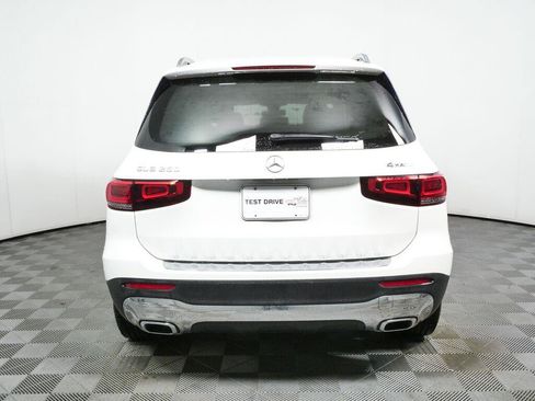 Used 2021 Mercedes-Benz GLB 250 4MATIC image 29