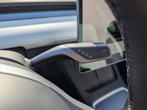 Used 2023 Tesla Model 3 Standard Range image 10