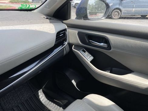 Used 2023 Nissan Rogue SL w/ SL Premium Package FWD image 24