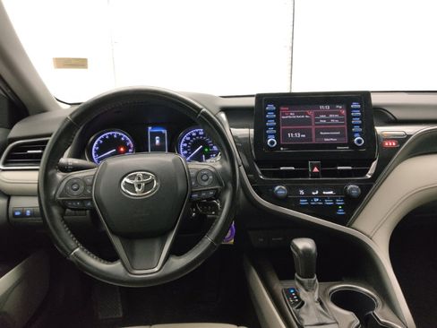Used 2021 Toyota Camry SE FWD image 22