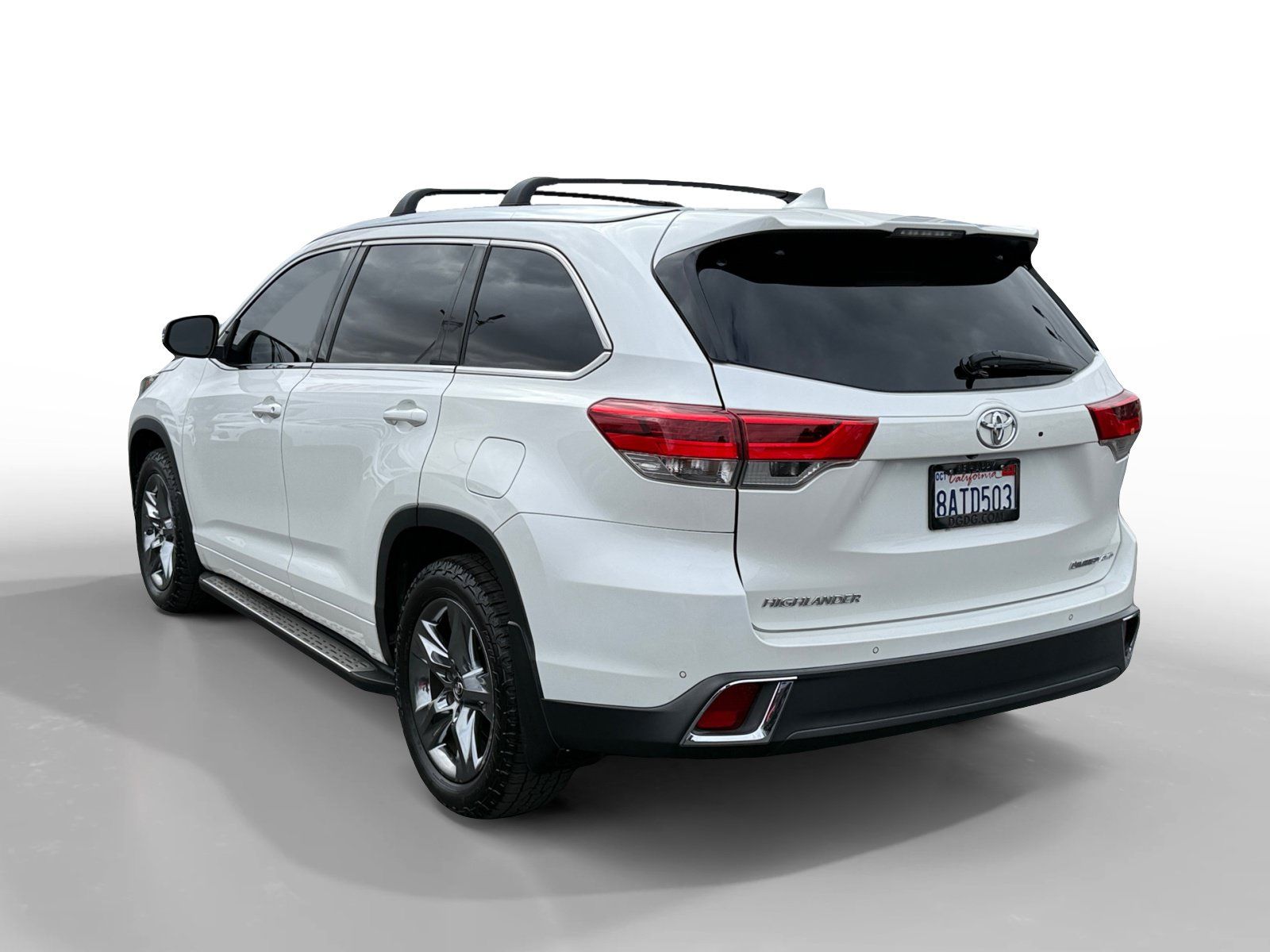 Used 2017 Toyota Highlander Limited Platinum AWD/4WD image 3
