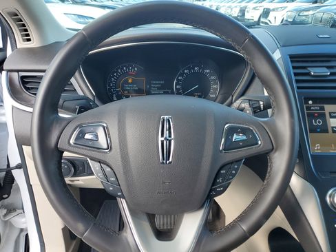 Used 2019 Lincoln MKC Reserve image 21