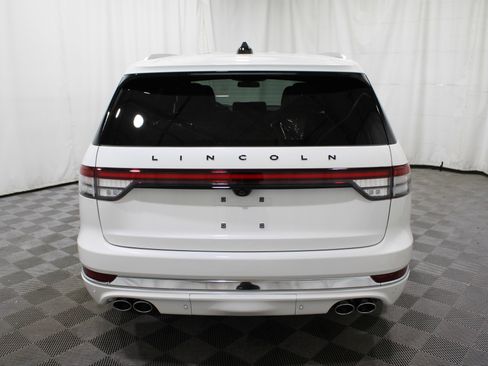 New 2026 Lincoln Aviator Black Label w/ Dynamic Handling Package AWD/4WD image 32