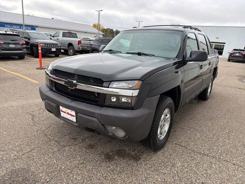 Used 2003 Chevrolet Avalanche 4x4 w/ Suspension Package, Off-Road image 8