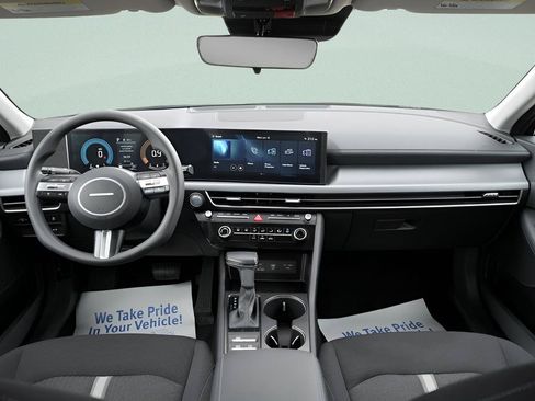 Certified 2025 Hyundai Sonata SE FWD image 16