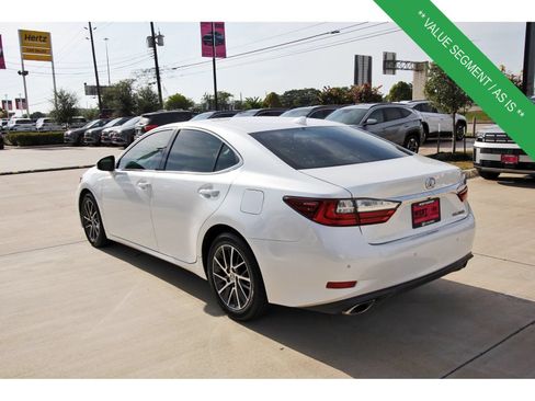 Used 2018 Lexus ES 350 w/ Luxury Package w/Wood Trim FWD image 6