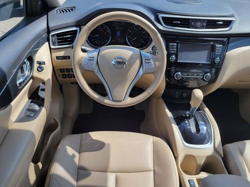 Used 2015 Nissan Rogue SL w/ SL Premium Package image 41