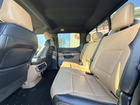 Used 2022 Ford F150 Lariat image 14