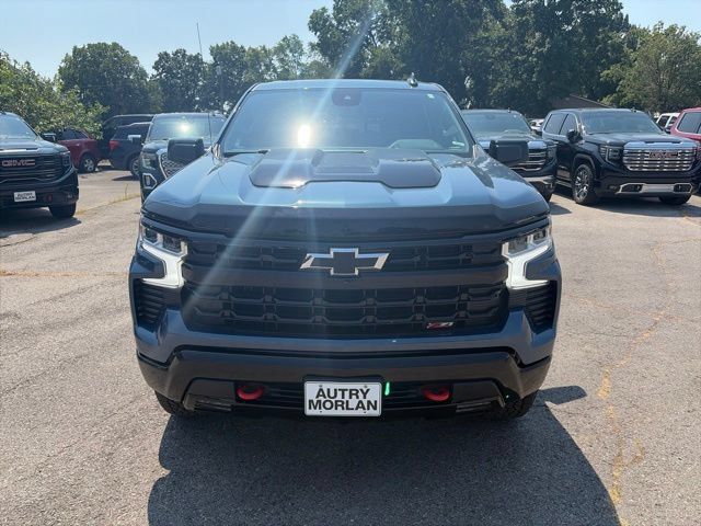 Used 2024 Chevrolet Silverado 1500 LT Trail Boss w/ Convenience Package II AWD/4WD image 9