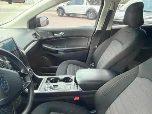 Used 2024 Ford Edge SE AWD/4WD image 5