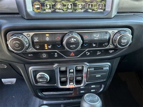 Certified 2019 Jeep Wrangler Unlimited Sahara image 21