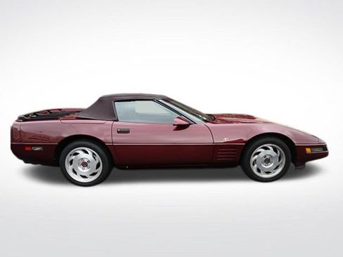 Used 1993 Chevrolet Corvette Convertible RWD image 3