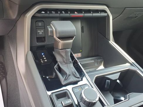 New 2026 Toyota Tundra Limited AWD/4WD image 11