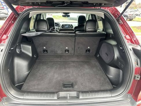 Used 2019 Jeep Cherokee Limited image 13