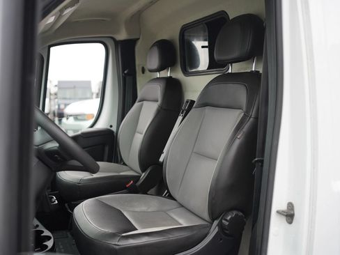 Used 2025 RAM ProMaster 3500 w/ Convenience Group FWD image 17