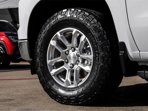 Used 2022 Chevrolet Silverado 1500 LT w/ Z71 Off-Road Package image 56