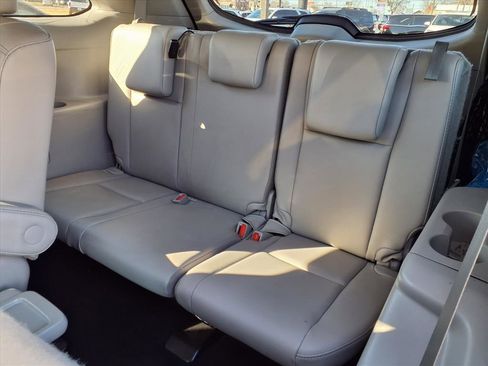 Used 2019 Toyota Highlander XLE image 22