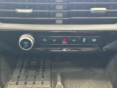 Used 2025 Ford Explorer ST AWD/4WD image 24