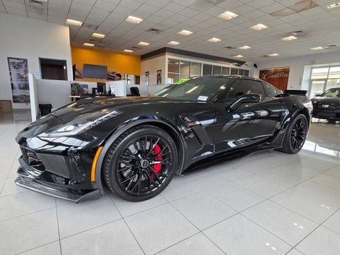 Used 2016 Chevrolet Corvette Z06 w/ 3LZ Preferred Equipment Group RWD image 3