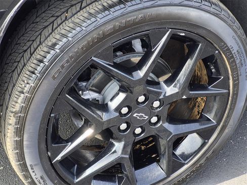 Certified 2025 Chevrolet Traverse RS w/ LPO, Floor Liner Package image 7