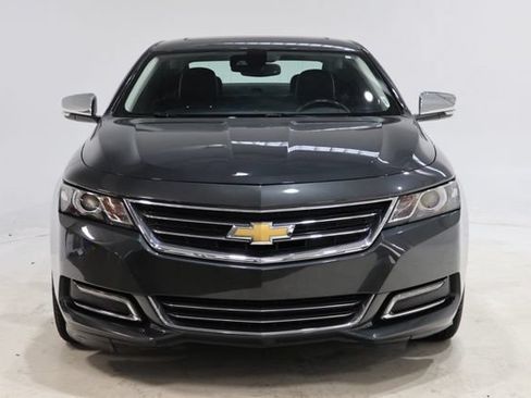 Used 2015 Chevrolet Impala LTZ FWD image 2