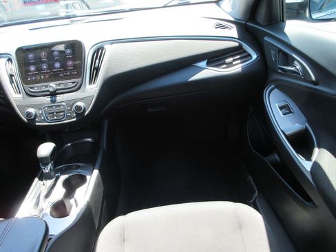 Used 2024 Chevrolet Malibu LT FWD image 15