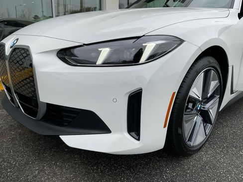 New 2026 BMW i4 xDrive40i w/ Premium Package image 26