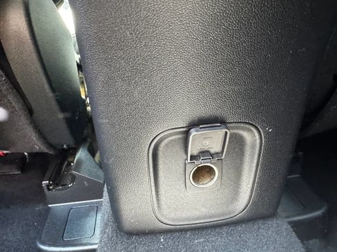 Used 2020 Ford Escape SE FWD image 26