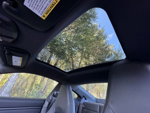 Used 2025 Porsche 911 Carrera image 26