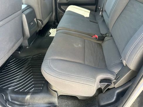 Used 2022 Nissan Frontier SV AWD/4WD image 15