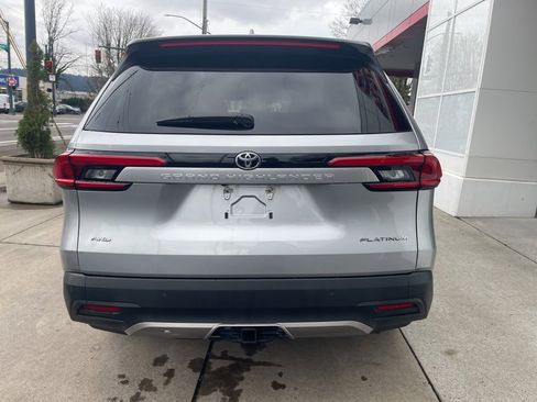 Used 2024 Toyota Grand Highlander Platinum image 41