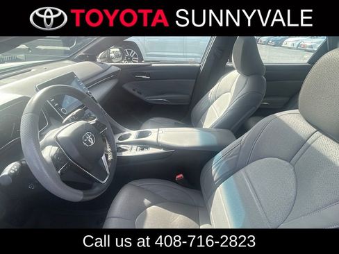 Used 2019 Toyota Avalon Limited w/ Advanced Safety Package image 5