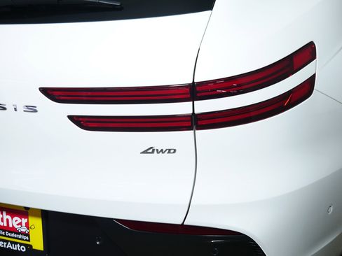 Used 2026 Genesis GV70 2.5T Advanced AWD/4WD image 17
