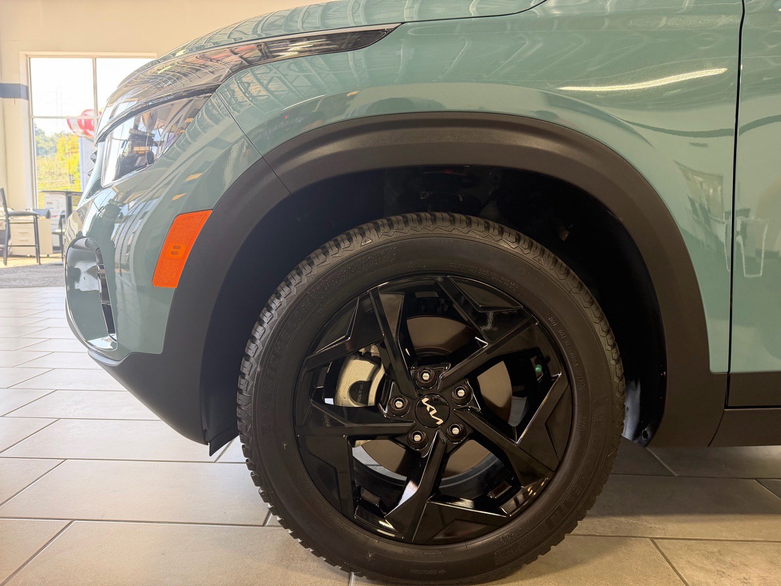 Certified 2026 Kia Seltos EX w/ EX Sunroof Package AWD/4WD image 5