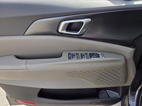 New 2026 Kia Carnival LXS image 10