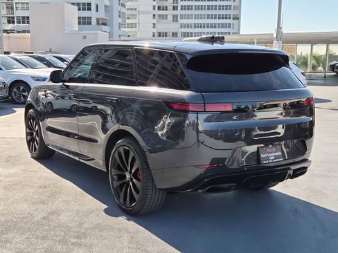 Used 2024 Land Rover Range Rover Sport Dynamic SE image 4