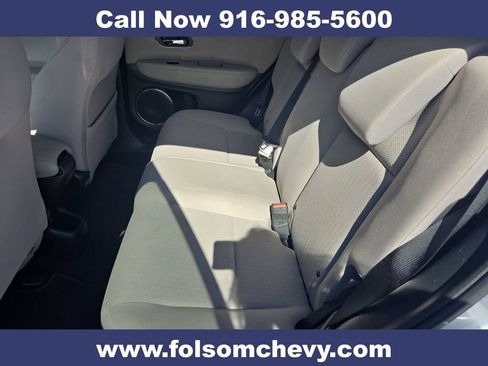 Used 2018 Honda HR-V EX image 28