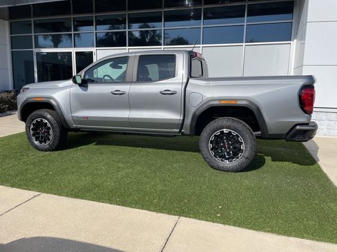 New 2026 GMC Canyon AT4 image 4
