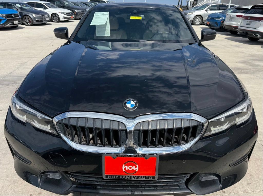 Used 2022 BMW 330i xDrive Sedan w/ Driving Assistance Package AWD/4WD image 4