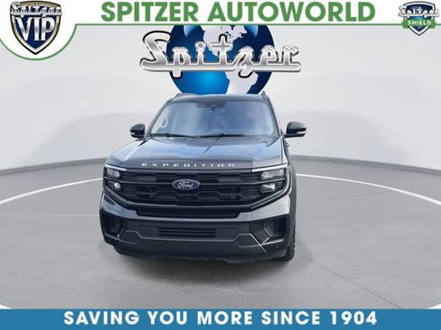 Used 2025 Ford Expedition Max Active image 3