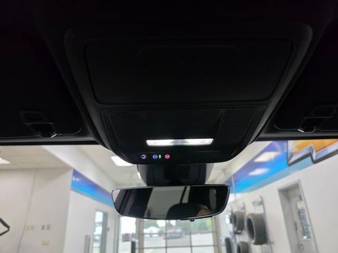 Used 2025 Chevrolet Equinox LT w/ Convenience Package II AWD/4WD image 18