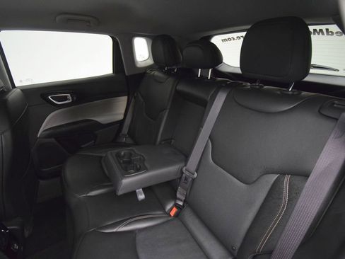 Used 2022 Jeep Compass Limited AWD/4WD image 21