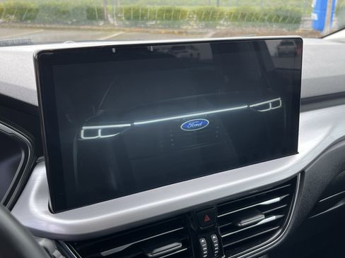 Used 2024 Ford Escape Platinum image 24