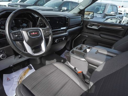 Used 2024 GMC Sierra 1500 Elevation image 17