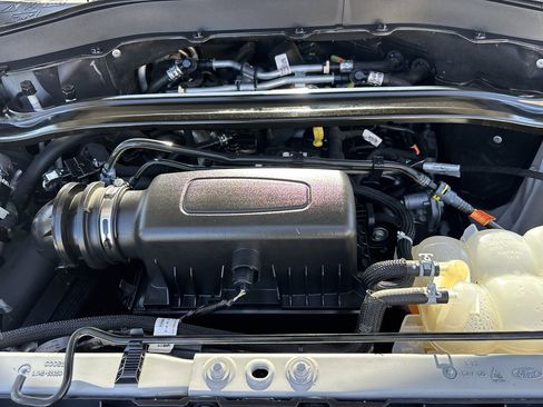 Certified 2023 Ford Explorer Limited image 11