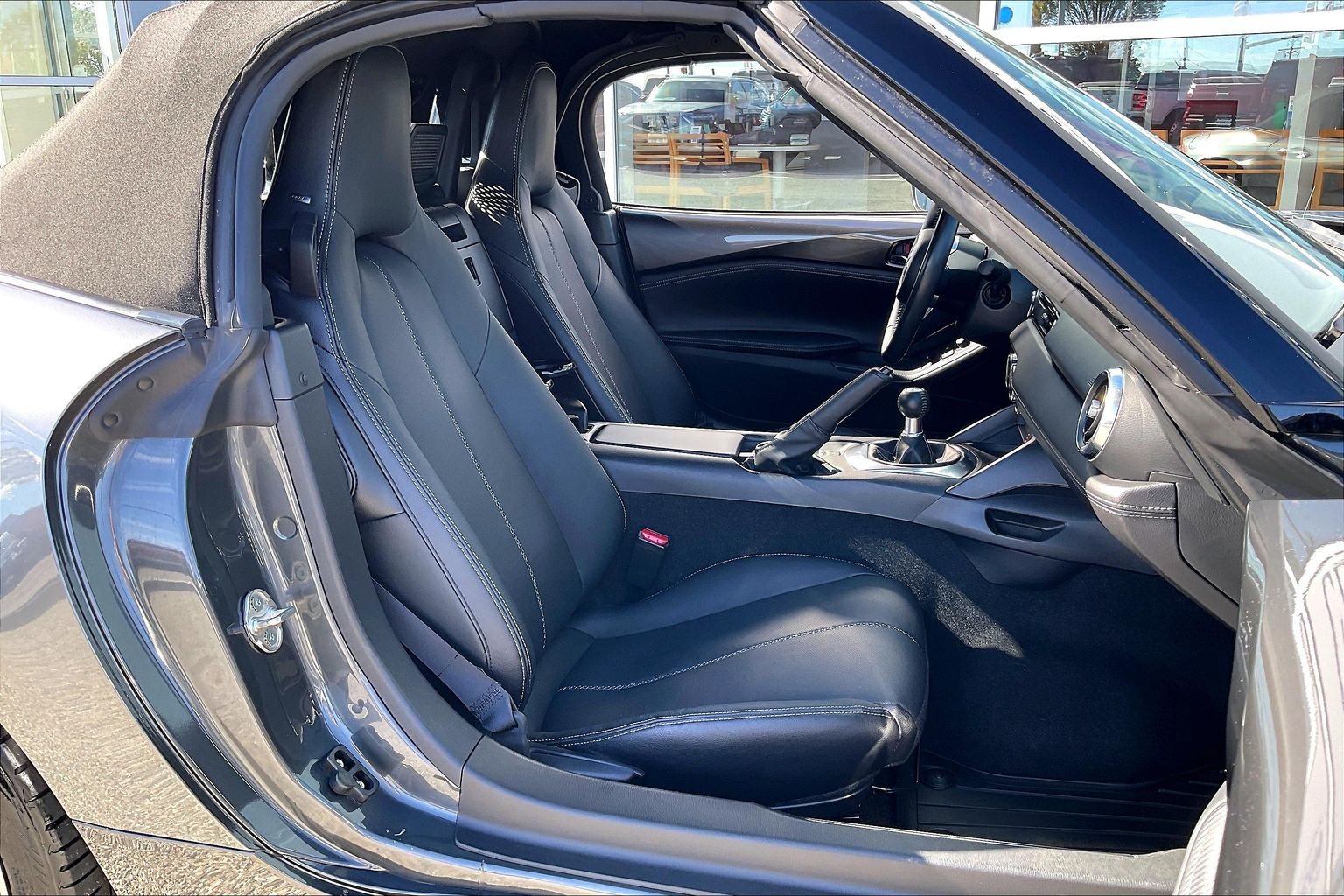 Used 2021 MAZDA MX-5 Miata Grand Touring RWD image 7