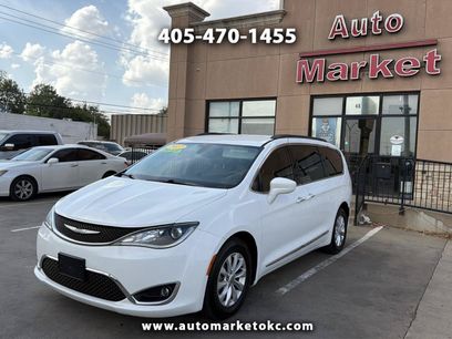 Used 2017 Chrysler Pacifica Touring-L